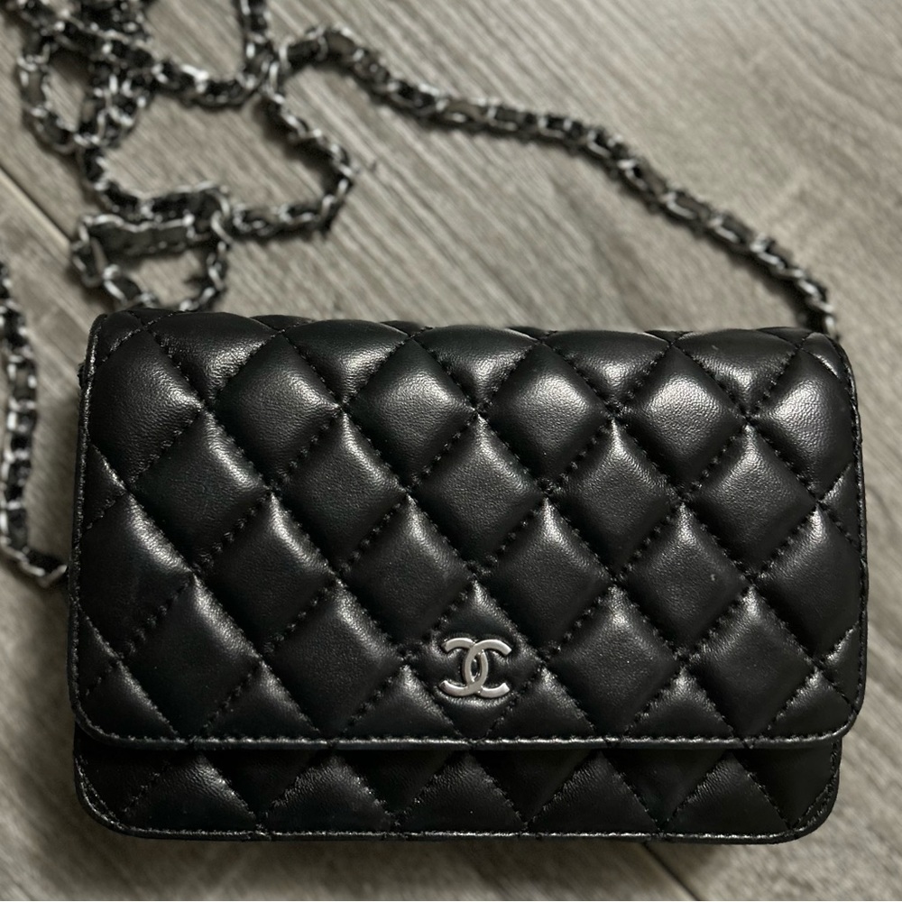 No Brand Black Quilted Interlocking silver C Design Wallet on Chain Purse